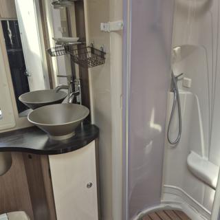 Camper afbeelding 12